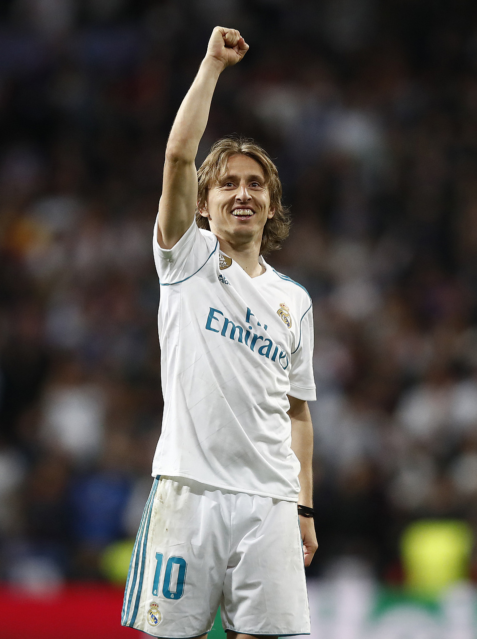 德甲：勒沃库森5-0拜仁，提前6轮夺冠！